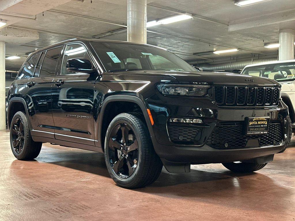 new 2025 Jeep Grand Cherokee car, priced at $53,410
