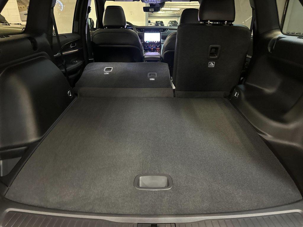 new 2025 Jeep Grand Cherokee car, priced at $53,410