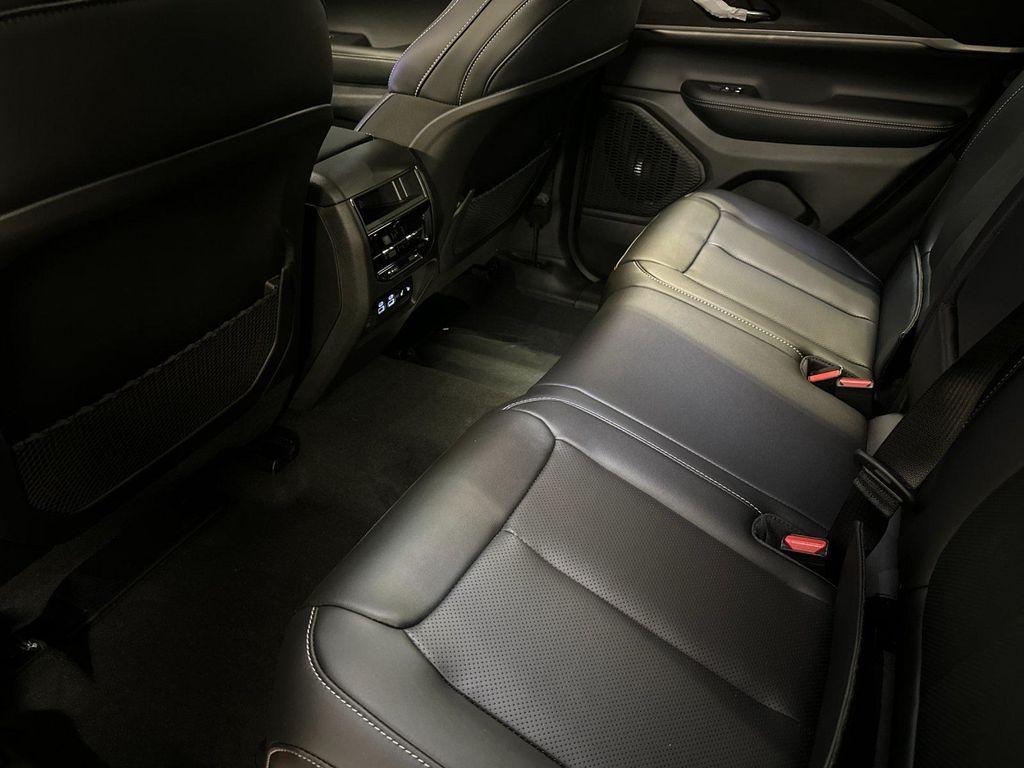 new 2025 Jeep Grand Cherokee car, priced at $53,410