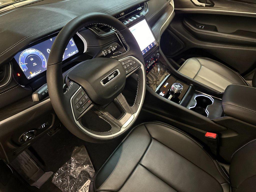 new 2025 Jeep Grand Cherokee car, priced at $53,410