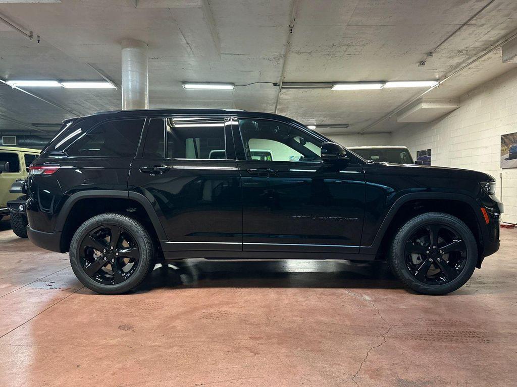new 2025 Jeep Grand Cherokee car, priced at $53,410