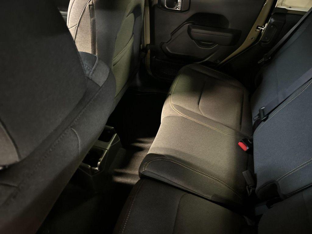 new 2025 Jeep Wrangler car, priced at $47,875