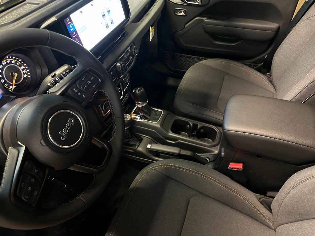 new 2025 Jeep Wrangler car, priced at $47,875