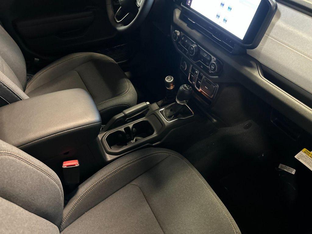 new 2025 Jeep Wrangler car, priced at $47,875