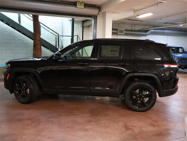 new 2025 Jeep Grand Cherokee car, priced at $52,960