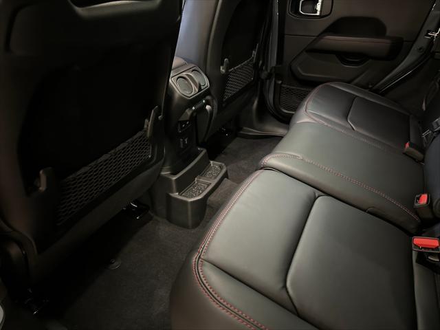 new 2025 Jeep Wrangler car, priced at $74,078