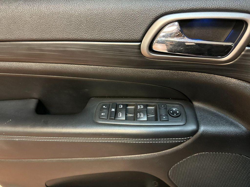 used 2021 Jeep Grand Cherokee car, priced at $25,888