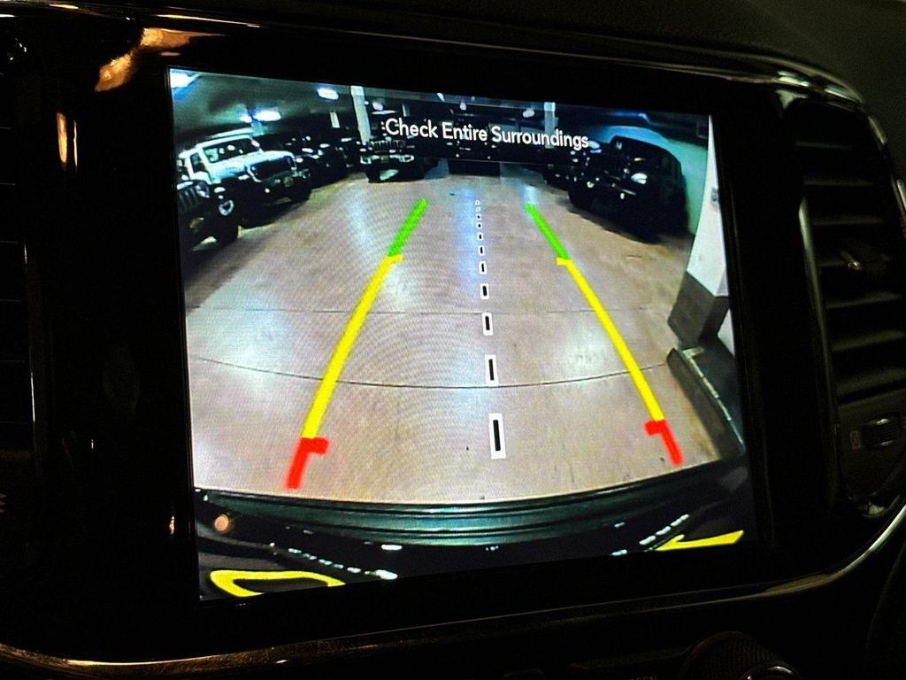 used 2021 Jeep Grand Cherokee car, priced at $25,888