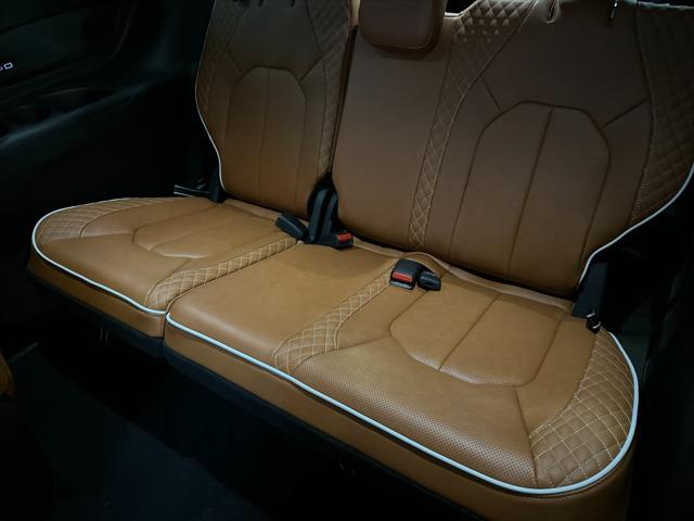 new 2025 Chrysler Pacifica car, priced at $55,911