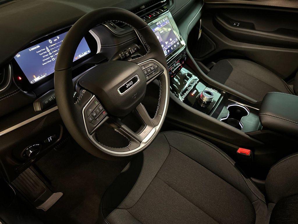 new 2025 Jeep Grand Cherokee L car, priced at $43,845