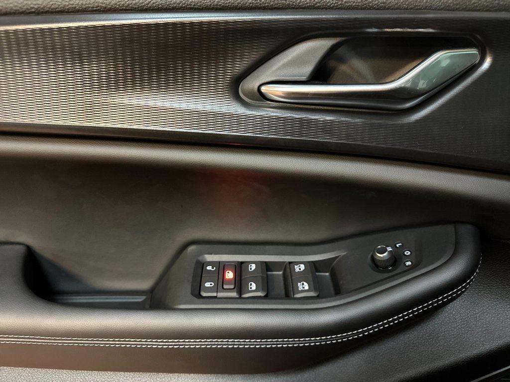 new 2025 Jeep Grand Cherokee L car, priced at $43,845