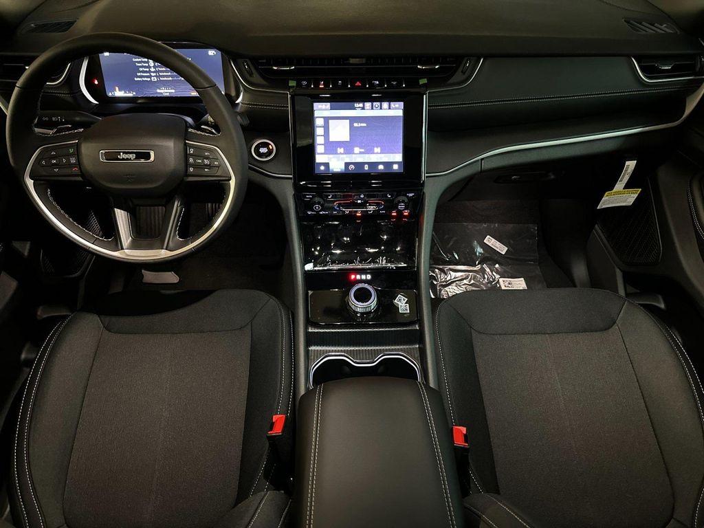 new 2025 Jeep Grand Cherokee L car, priced at $43,845