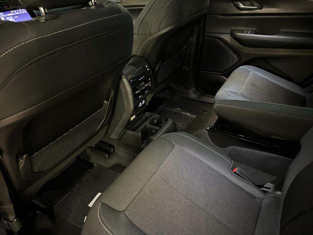 new 2025 Jeep Grand Cherokee L car, priced at $43,845