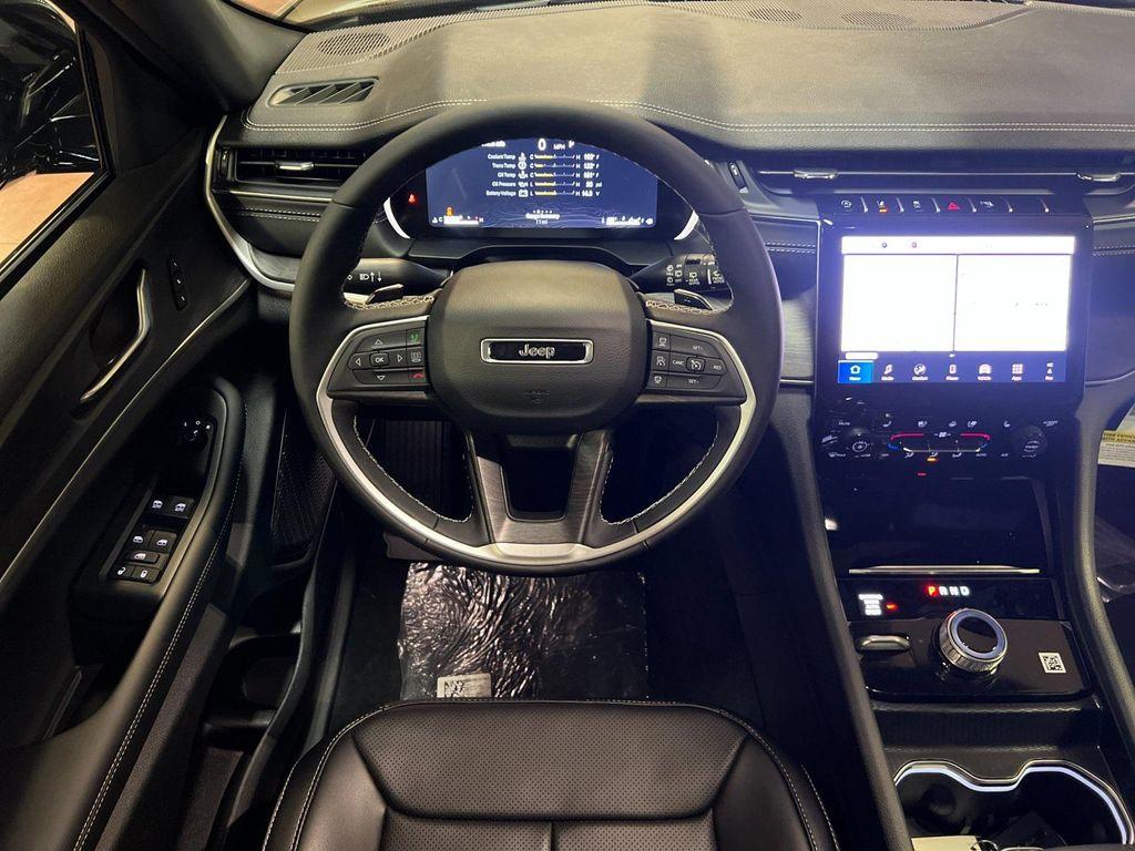 new 2025 Jeep Grand Cherokee car, priced at $53,410