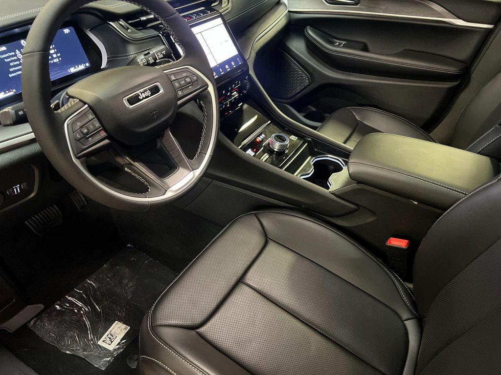 new 2025 Jeep Grand Cherokee car, priced at $53,410
