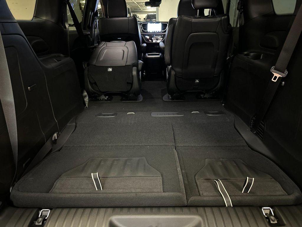 new 2026 Chrysler Pacifica car, priced at $53,985