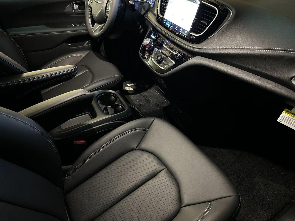 new 2026 Chrysler Pacifica car, priced at $53,985