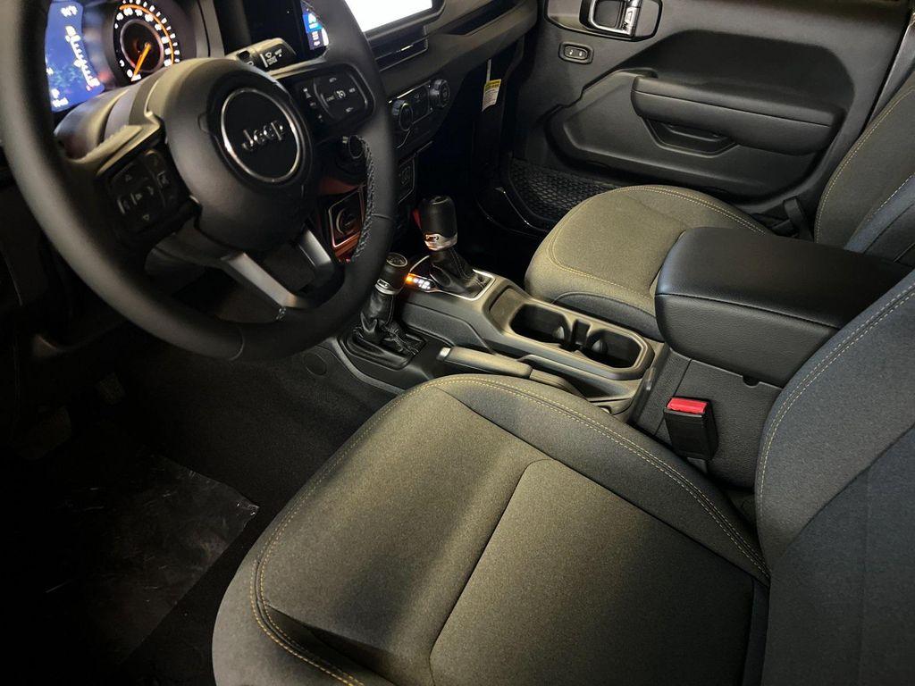 new 2025 Jeep Wrangler car, priced at $56,270