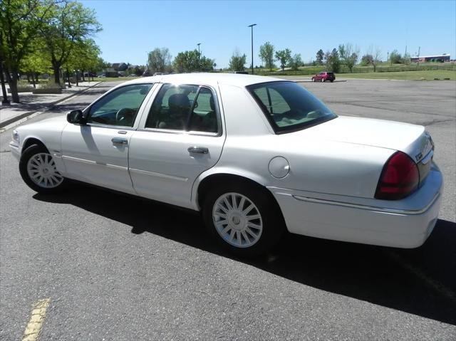 used 2009 Mercury Grand Marquis car, priced at $11,975