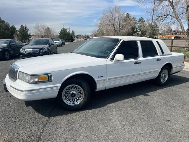 used 1997 Lincoln Town Car car, priced at $8,975