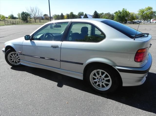 used 1996 BMW 318 car, priced at $12,975