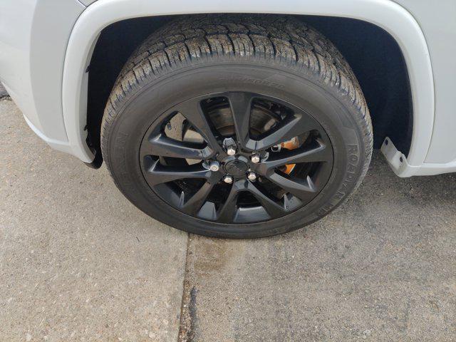 used 2017 Jeep Grand Cherokee car, priced at $11,995