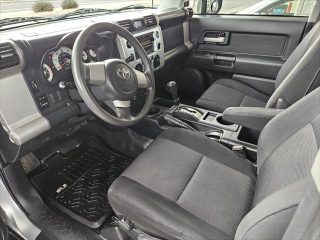 used 2007 Toyota FJ Cruiser car, priced at $9,995