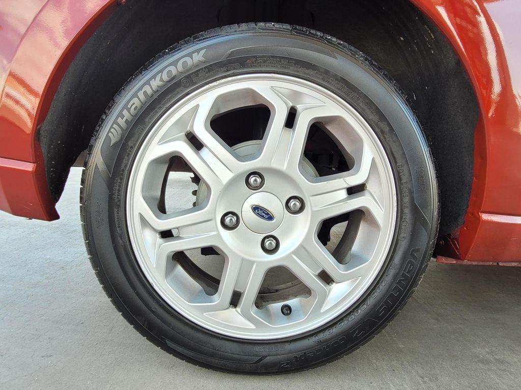 used 2009 Ford Focus car, priced at $4,250