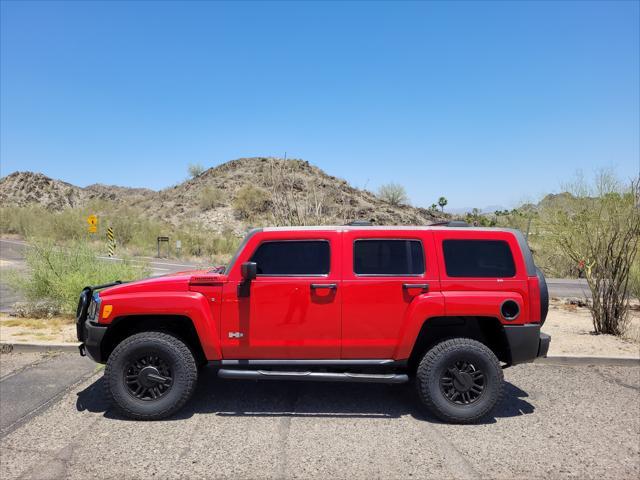 used 2009 Hummer H3 car, priced at $9,950