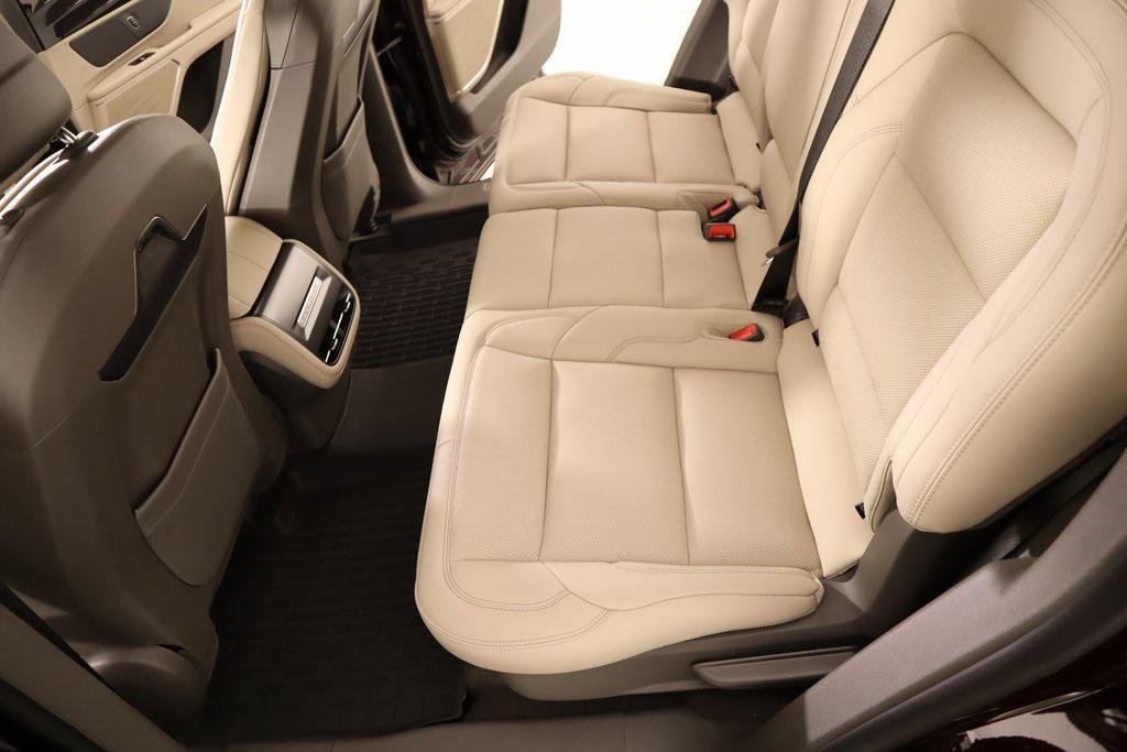 new 2025 Lincoln Nautilus car, priced at $56,573
