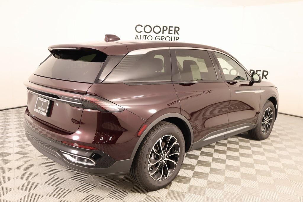 new 2025 Lincoln Nautilus car, priced at $56,573