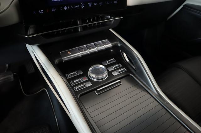 used 2024 Lincoln Nautilus car, priced at $55,939