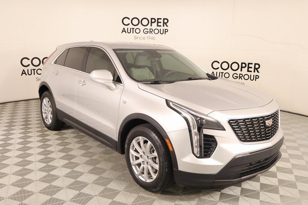 used 2022 Cadillac XT4 car, priced at $25,999