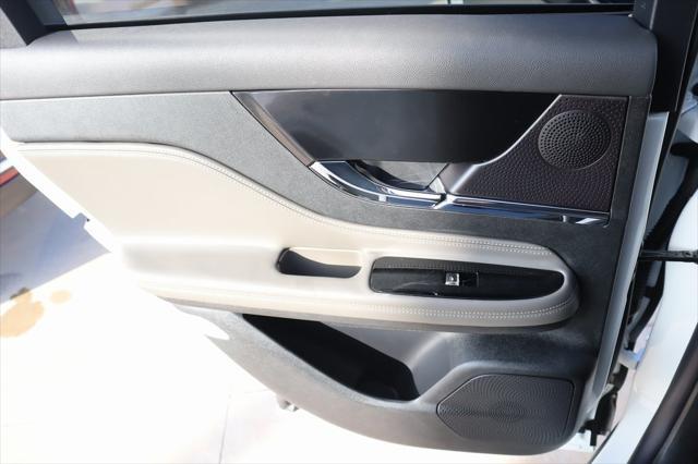 new 2025 Lincoln Corsair car, priced at $53,712