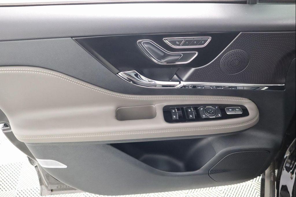 new 2025 Lincoln Corsair car, priced at $41,580