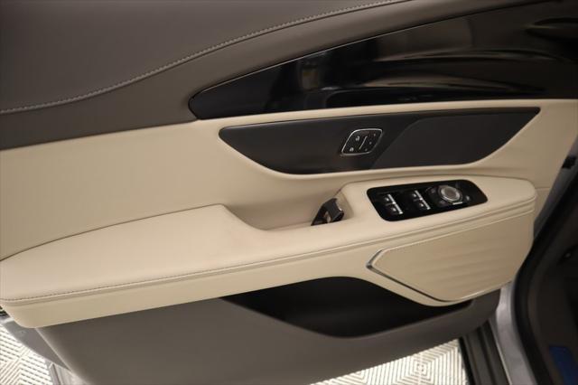 new 2025 Lincoln Nautilus car, priced at $51,736