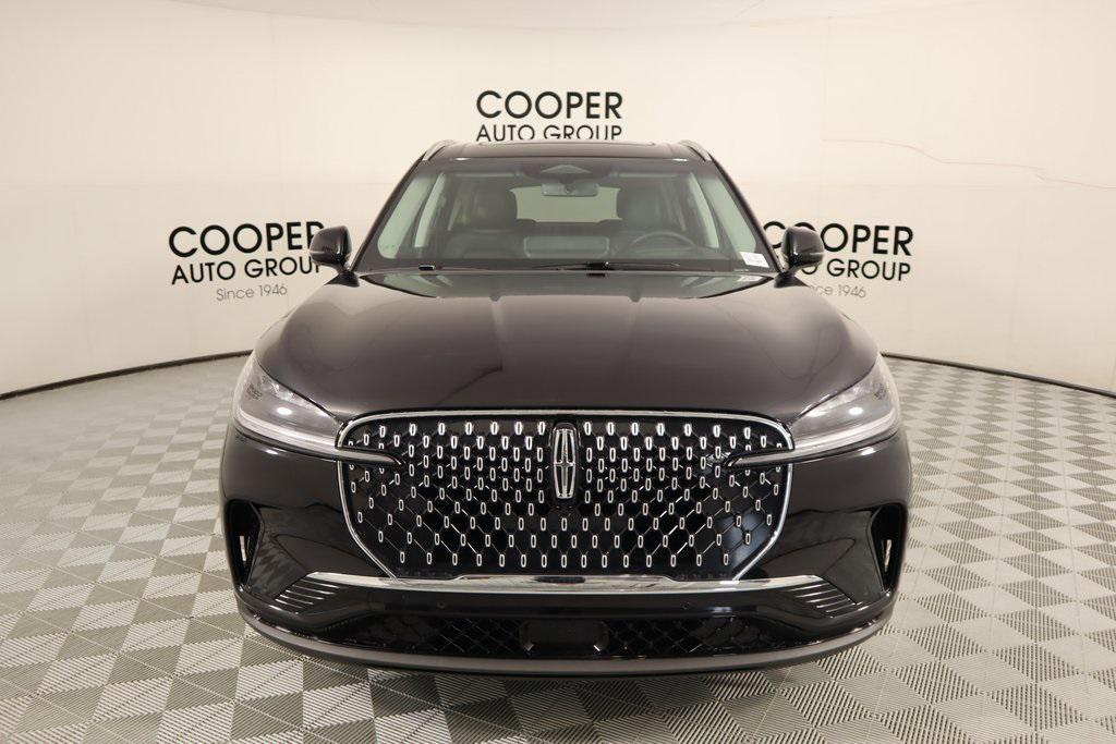 new 2025 Lincoln Aviator car, priced at $61,364