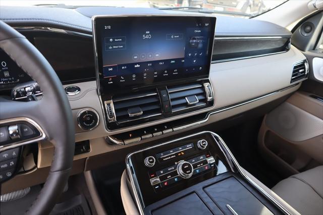 new 2024 Lincoln Navigator car, priced at $77,498