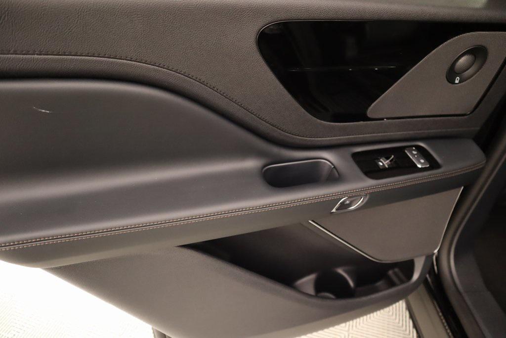 new 2025 Lincoln Aviator car, priced at $59,026