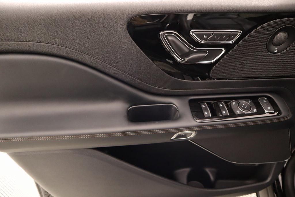 new 2025 Lincoln Aviator car, priced at $59,026