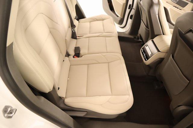 new 2025 Lincoln Nautilus car, priced at $56,573