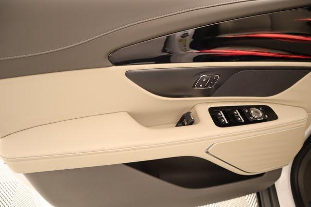 new 2025 Lincoln Nautilus car, priced at $56,573