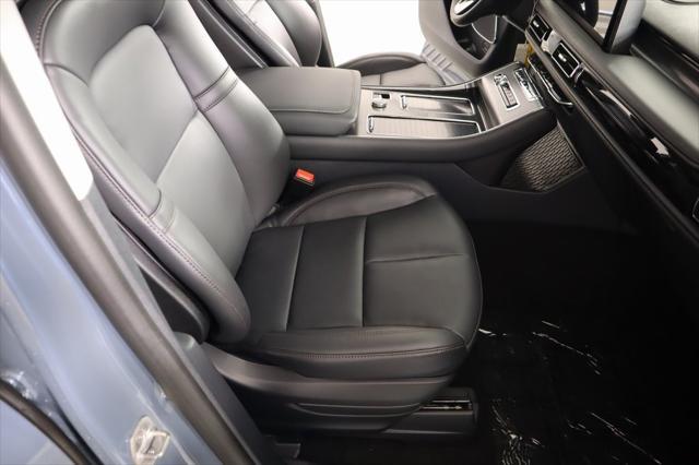 new 2025 Lincoln Aviator car, priced at $70,425