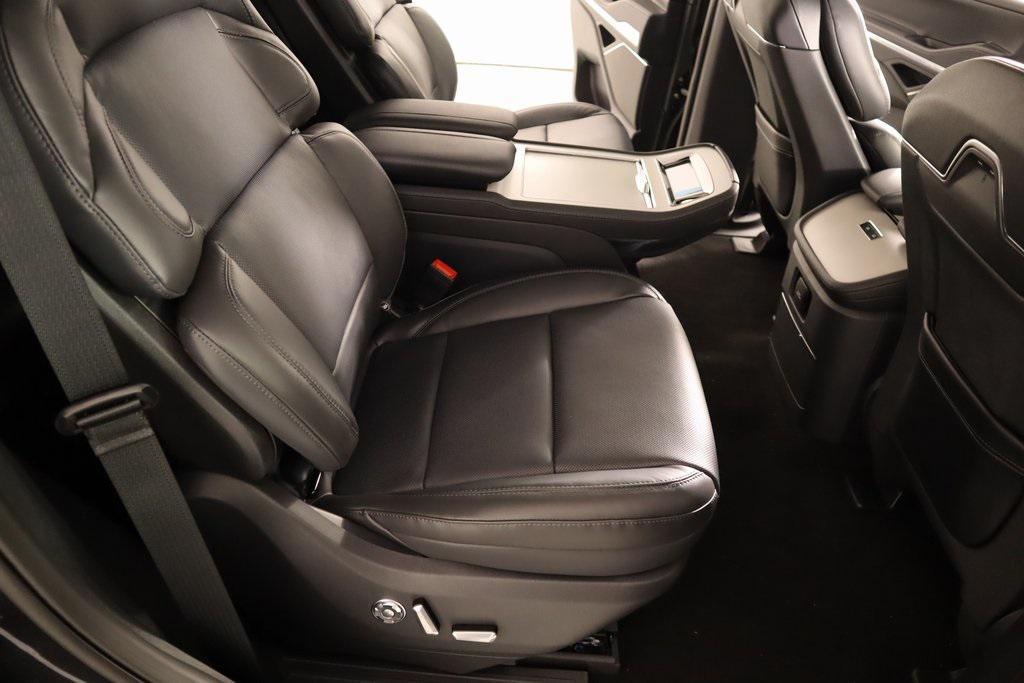 new 2025 Lincoln Navigator car, priced at $105,542