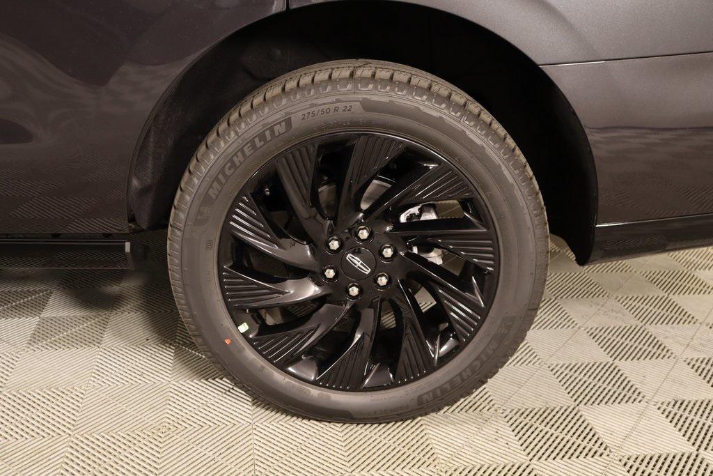 new 2025 Lincoln Navigator car, priced at $105,542