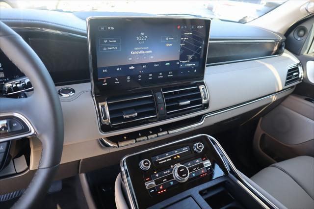 new 2024 Lincoln Navigator car, priced at $77,233