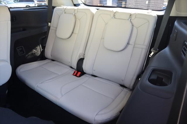 new 2025 Lincoln Aviator car, priced at $69,633