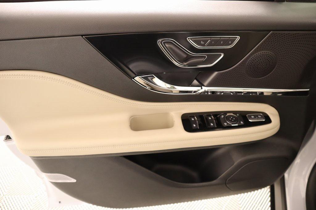 new 2025 Lincoln Corsair car, priced at $51,446