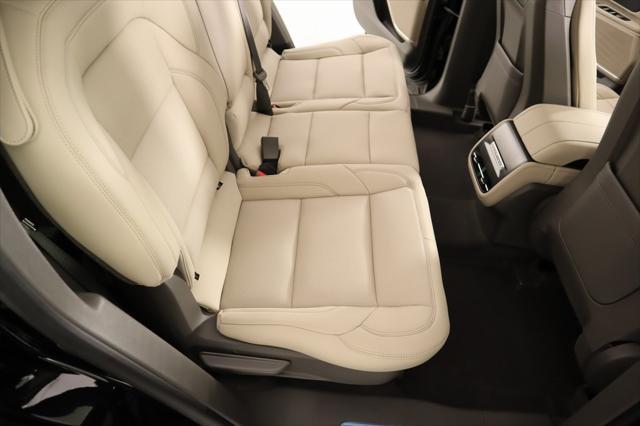 new 2025 Lincoln Nautilus car, priced at $49,216