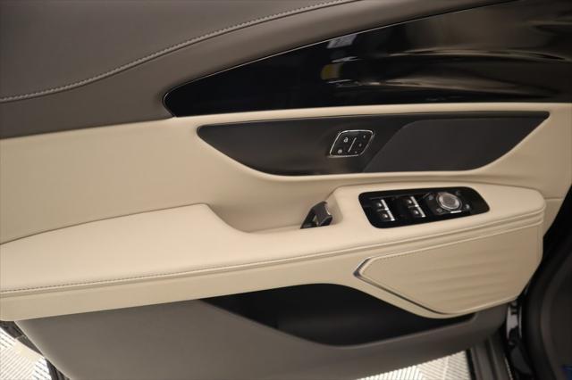 new 2025 Lincoln Nautilus car, priced at $49,216